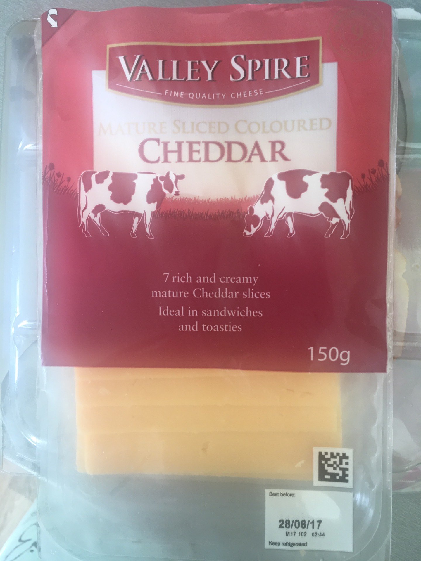 Podrobné informace o potravině Valley Spire cheddar